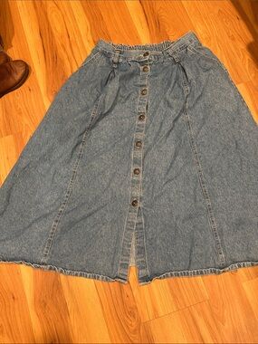 𓏙 High-Rise Blue Denim Button-Front Flare Skirt 𓏙